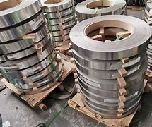 316L सजावटी स्टेनलेस स्टील स्ट्रिप्स 0.15mm - 6mm हॉट रोलिंग कॉइल